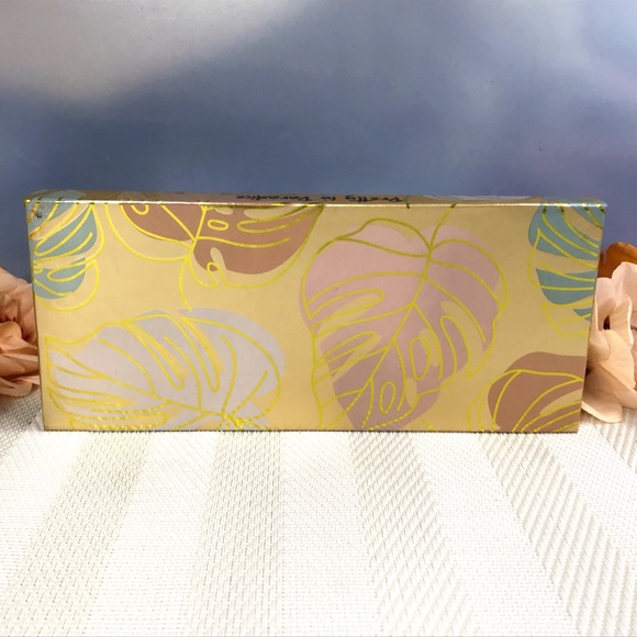 Violet Voss Pretty in Paradise Face & Shadow Palette *BNIB, Never Touched! - Picture 9 of 10